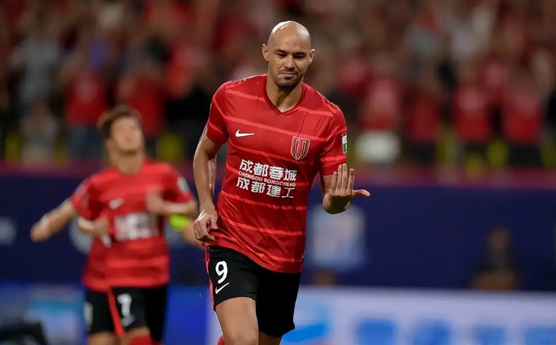 埃尔, 全队身价加, 与徐正源的