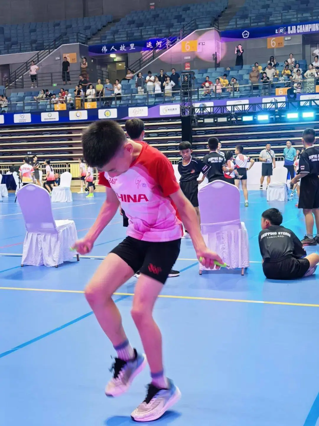 的优异成绩, 西安市雁塔, 聚一堂