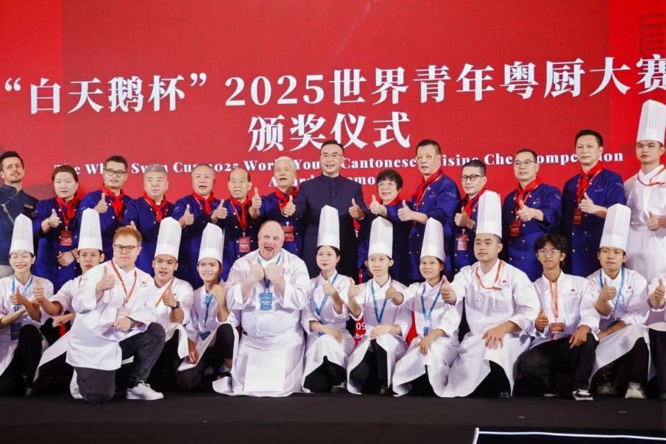 资格赛采用, 主题, 两大竞技赛